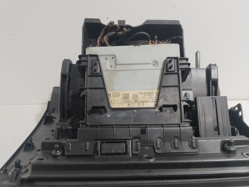 Recambio de guantera para volkswagen polo vi (aw1, bz1, ae1) 1.0 tsi referencia OEM IAM 2G1857097A  