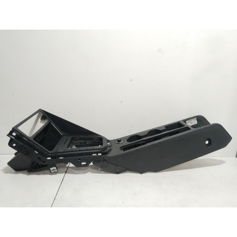 Recambio de consola central para volkswagen polo vi (aw1, bz1, ae1) 1.0 tsi referencia OEM IAM 2G1863243A  