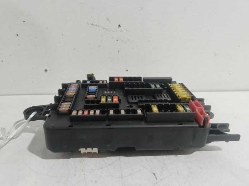 Recambio de caja reles / fusibles para bmw 3 gran turismo (f34) 328 i xdrive referencia OEM IAM 926111102  