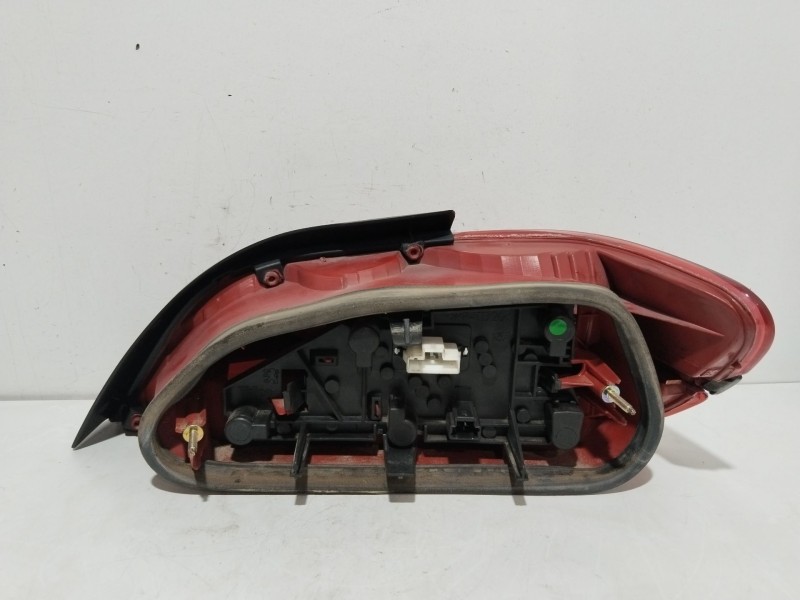 Recambio de piloto trasero izquierdo para peugeot 406 (8b) 2.0 hdi 110 referencia OEM IAM 9630364877  