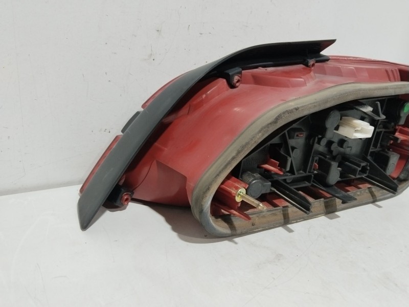 Recambio de piloto trasero izquierdo para peugeot 406 (8b) 2.0 hdi 110 referencia OEM IAM 9630364877  