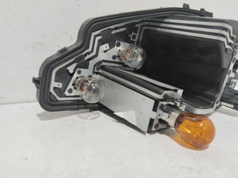 Recambio de portalampara piloto trasero derecho para seat ibiza (6j5) ecomotive referencia OEM IAM 89392910 6 PINES 