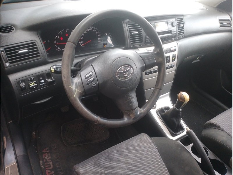 toyota corolla (e12) del año 2006