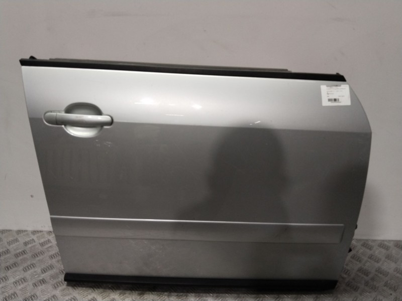 Recambio de puerta delantera derecha para audi a2 (8z) 1.4 referencia OEM IAM  PLATA 