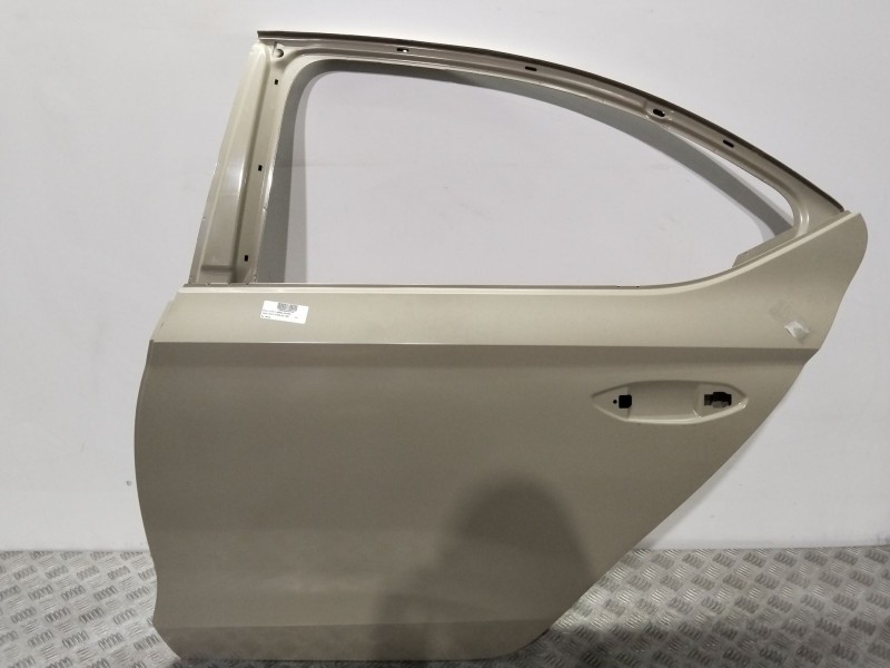 Recambio de puerta trasera izquierda para skoda octavia lim. (nx3) referencia OEM IAM  5E6833311 