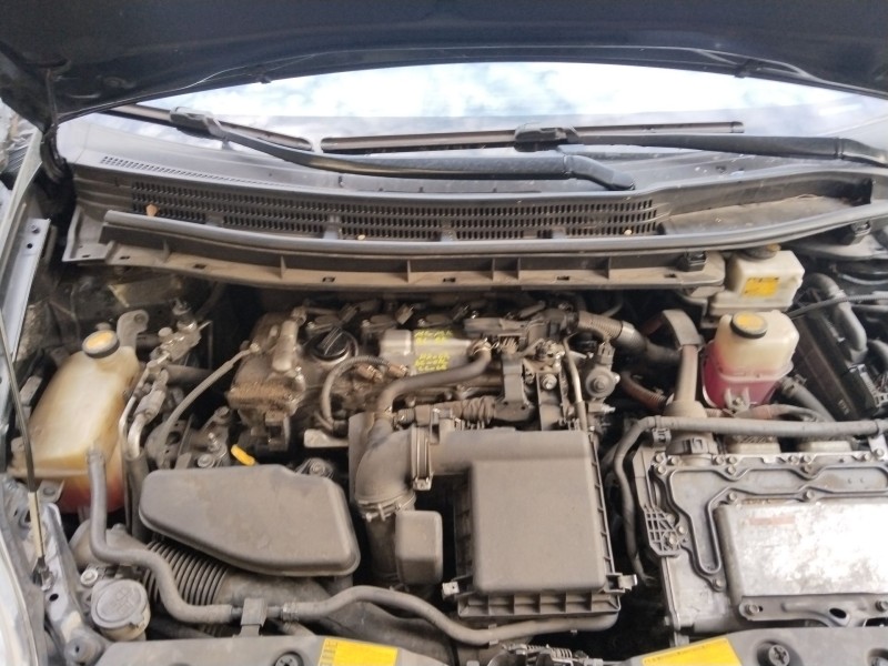 toyota prius (_w3_) del año 2011