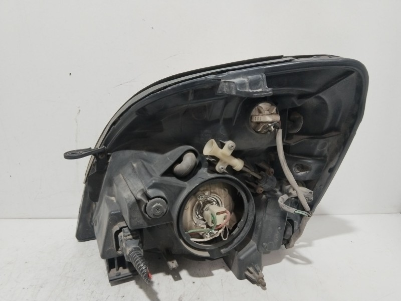 Recambio de faro derecho para hyundai h-1 furgoneta (a1) 2.5 td referencia OEM IAM 921024A620  