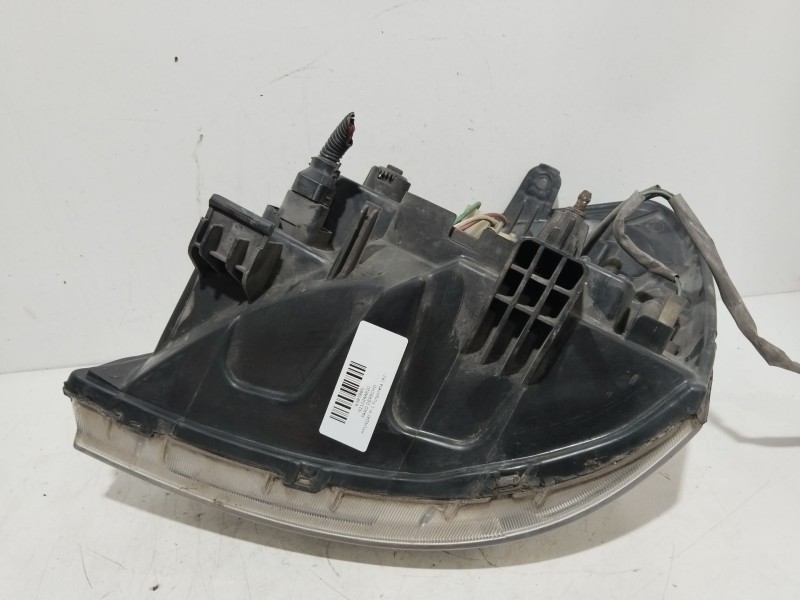 Recambio de faro derecho para hyundai h-1 furgoneta (a1) 2.5 td referencia OEM IAM 921024A620  