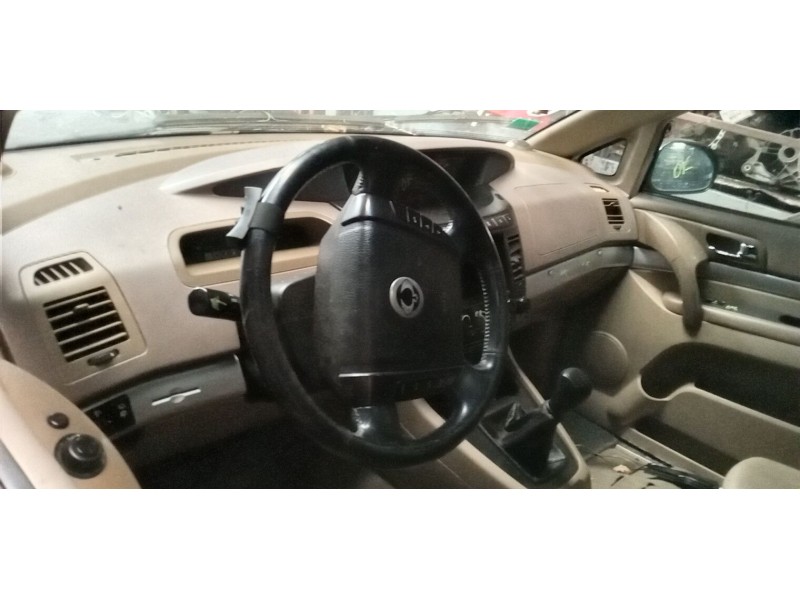 ssangyong rodius i del año 2006