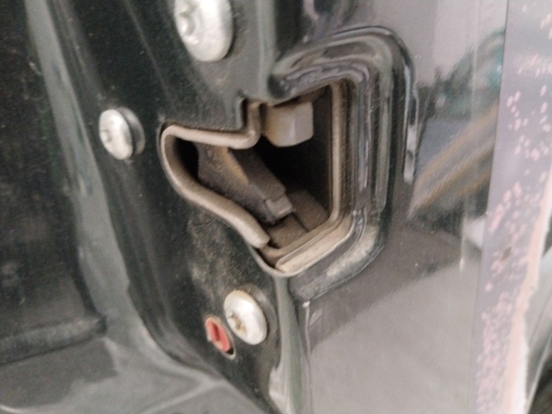 Recambio de puerta trasera izquierda para opel frontera b basis referencia OEM IAM  VERDE 