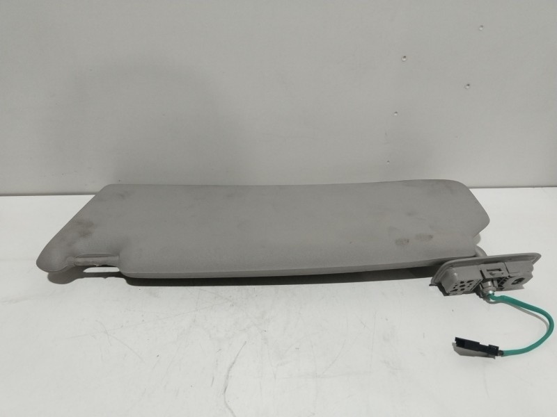 Recambio de parasol derecho para volvo c30 (533) 2.0 d referencia OEM IAM 39814806  