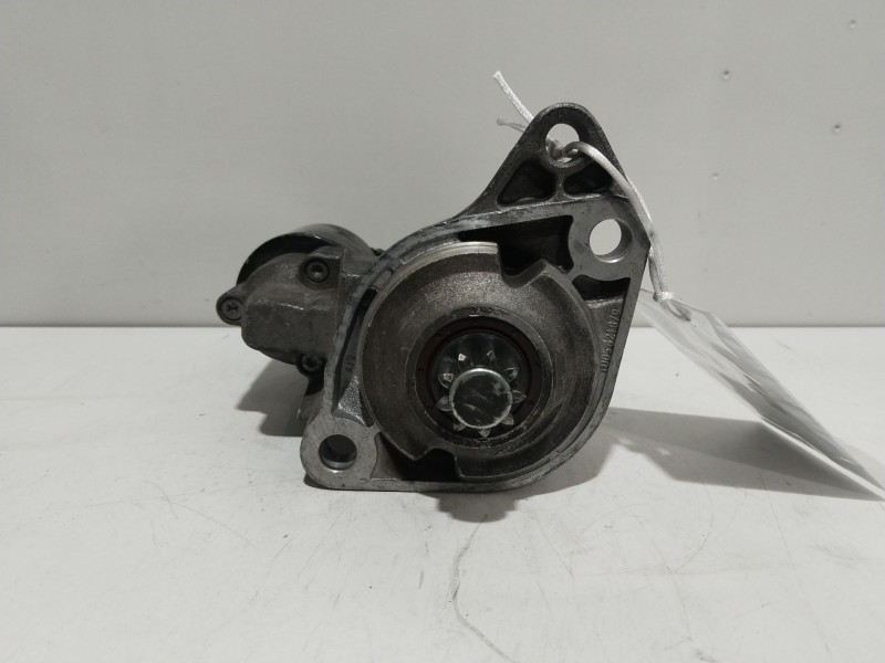 Recambio de motor arranque para volkswagen golf iv (1j1) 1.6 16v referencia OEM IAM 020911023F  
