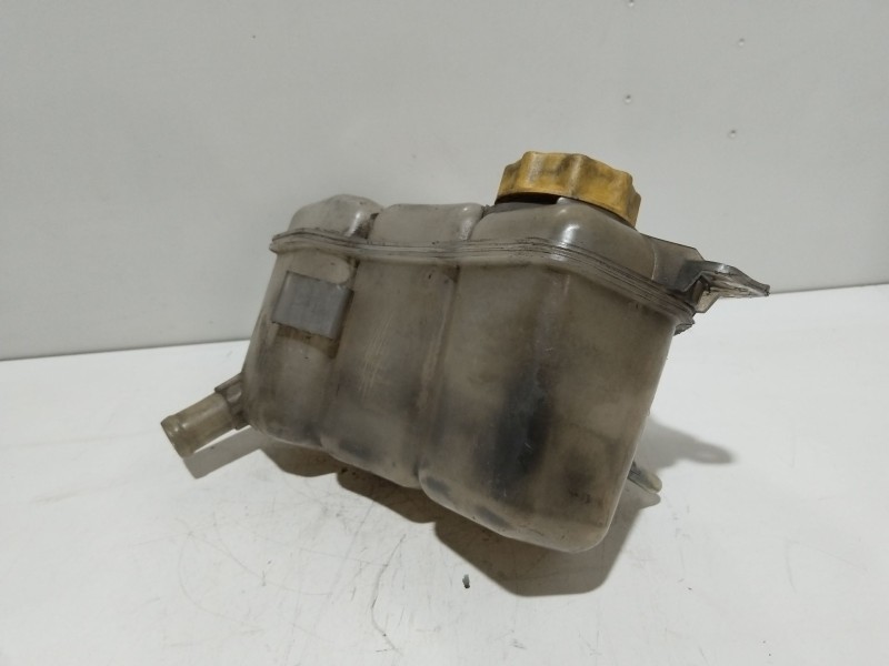 Recambio de deposito expansion para ford fiesta v (jh_, jd_) 1.4 tdci referencia OEM IAM 2S6H8K218D2L4A  