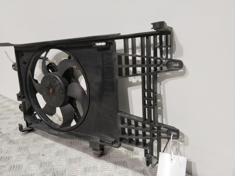 Recambio de electroventilador para fiat punto berlina (188) 1.2 8v referencia OEM IAM 0046785738   Recambio de electroventilador para fiat punto berlina (188) 1.2 8v referencia OEM IAM 0046785738