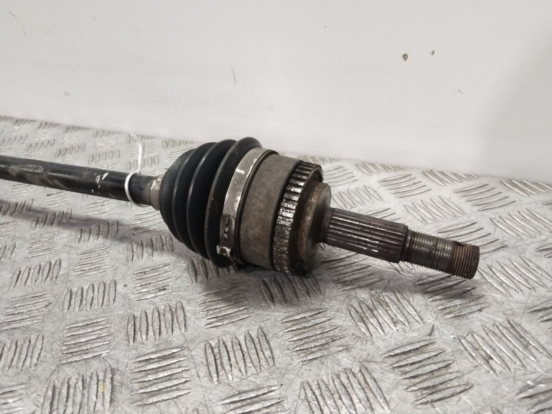 Recambio de transmision delantera derecha para nissan almera ii hatchback (n16) 1.5 referencia OEM IAM 39100BM560  