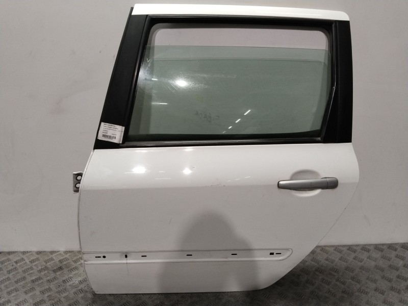 Recambio de puerta trasera izquierda para peugeot 307 break/sw (s2) sw referencia OEM IAM 9006E8 BLANCA 