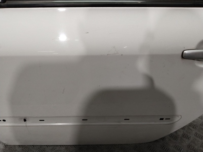 Recambio de puerta trasera izquierda para peugeot 307 break/sw (s2) sw referencia OEM IAM 9006E8 BLANCA 