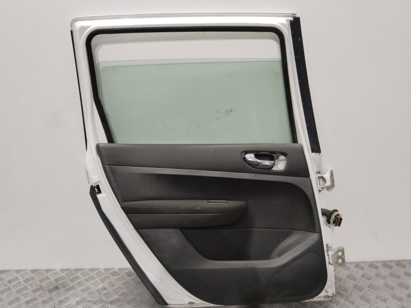 Recambio de puerta trasera izquierda para peugeot 307 break/sw (s2) sw referencia OEM IAM 9006E8 BLANCA 