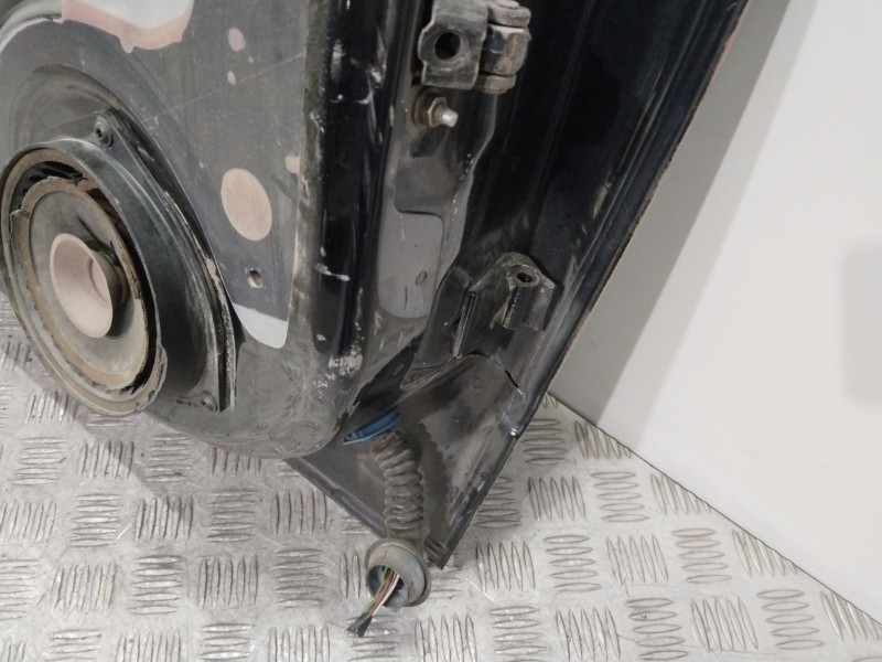 Recambio de puerta trasera izquierda para opel astra g berlina comfort referencia OEM IAM 09132037 NEGRO NEGRO