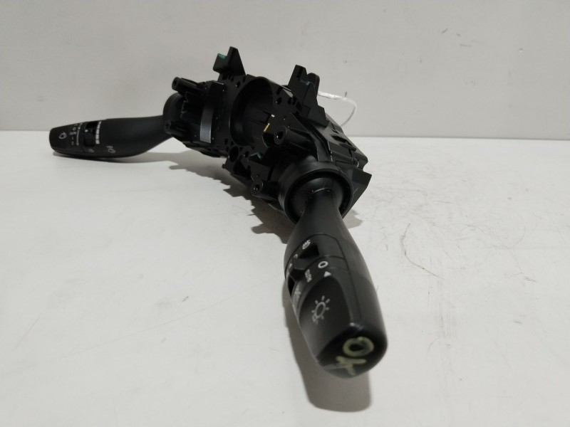 Recambio de mando multifuncion para kia optima concept referencia OEM IAM 93403D4910  