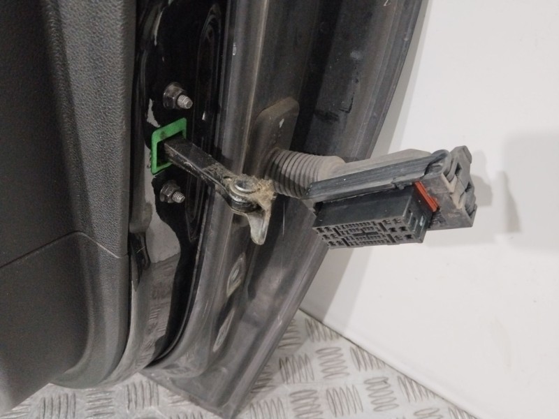 Recambio de puerta delantera izquierda para kia optima concept referencia OEM IAM   NEGRO