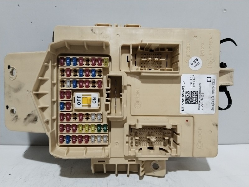 Recambio de caja reles / fusibles para kia optima concept referencia OEM IAM 91950D4111  