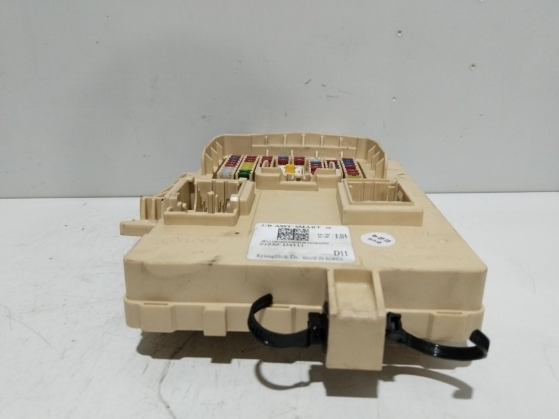 Recambio de caja reles / fusibles para kia optima concept referencia OEM IAM 91950D4111  