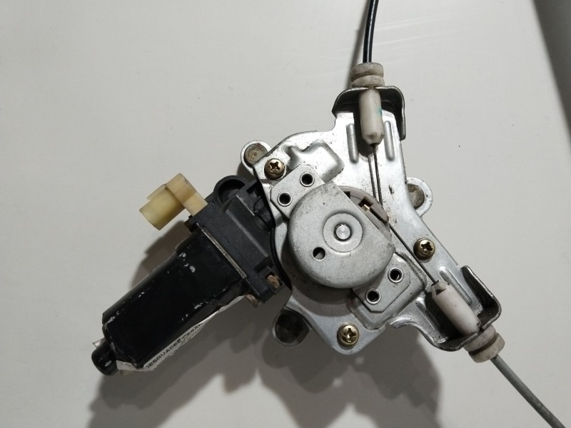 Recambio de elevalunas delantero izquierdo para hyundai getz (tb) 1.3 gls referencia OEM IAM 824031C010  