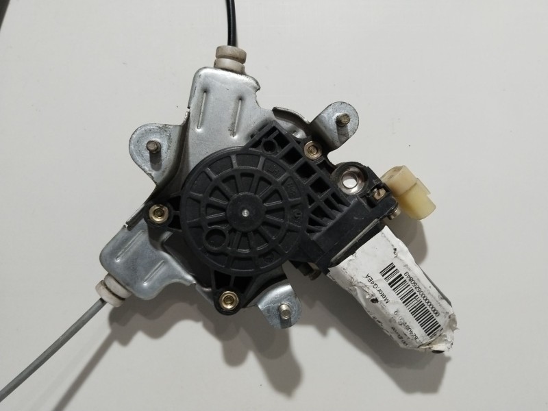 Recambio de elevalunas delantero izquierdo para hyundai getz (tb) 1.3 gls referencia OEM IAM 824031C010  