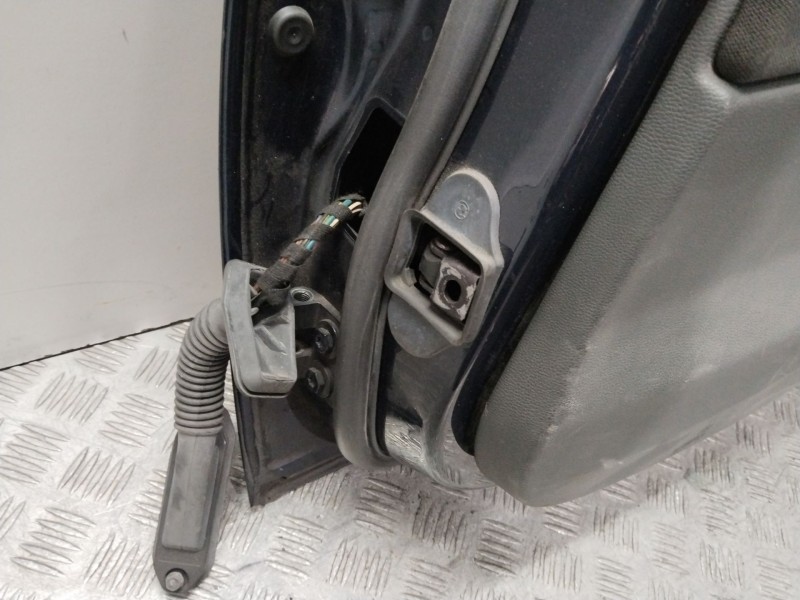 Recambio de puerta trasera derecha para bmw serie 3 berlina (e90) 320d referencia OEM IAM  AZUL 