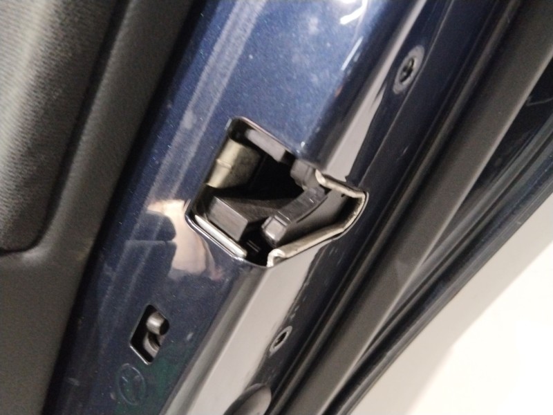 Recambio de puerta trasera derecha para bmw serie 3 berlina (e90) 320d referencia OEM IAM  AZUL 