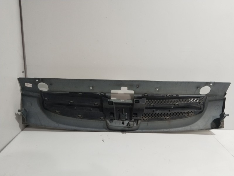 Recambio de rejilla delantera para peugeot partner (s2) combi plus referencia OEM IAM 9644758777  GRIS