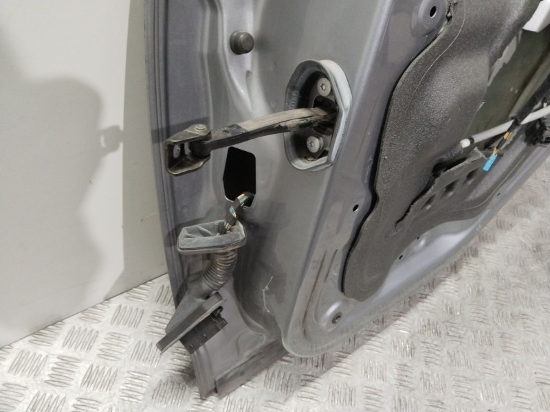 Recambio de puerta trasera derecha para bmw x3 (e83) 3.0d referencia OEM IAM 41003449338  PLATA