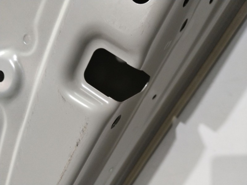 Recambio de puerta trasera derecha para skoda octavia lim. (nx3) referencia OEM IAM  5E6833312 