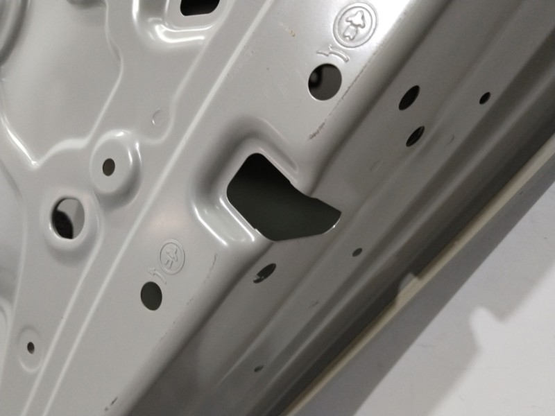 Recambio de puerta trasera derecha para skoda octavia lim. (nx3) referencia OEM IAM  5E6833312 