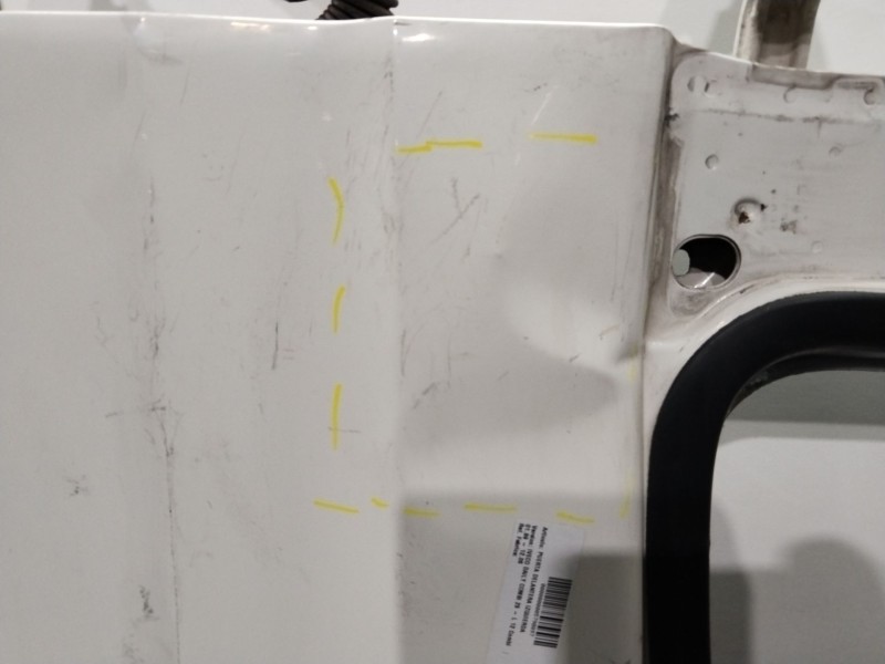 Recambio de puerta delantera izquierda para iveco daily combi 29 - l 12 combi referencia OEM IAM  BLANCA 