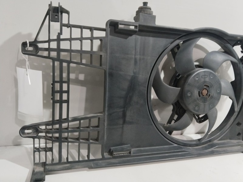 Recambio de electroventilador para fiat punto berlina (188) 1.2 8v referencia OEM IAM 0046785738   Recambio de electroventilador para fiat punto berlina (188) 1.2 8v referencia OEM IAM 0046785738