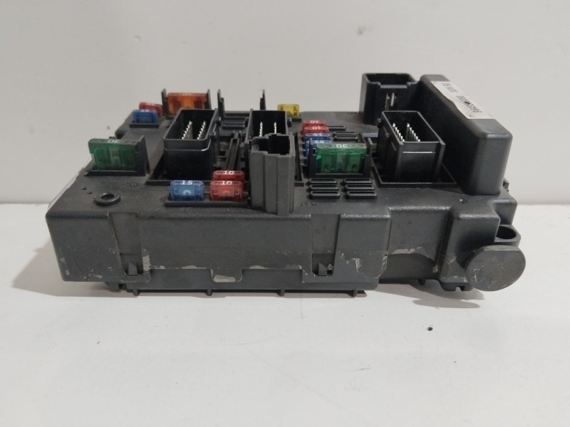Recambio de caja reles / fusibles para citroën xsara (n1) 1.6 16v referencia OEM IAM 9643538080  