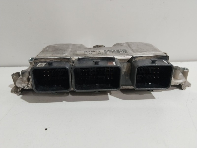 Recambio de centralita motor uce para citroën xsara (n1) 1.6 16v referencia OEM IAM 0261206606 9638765980 