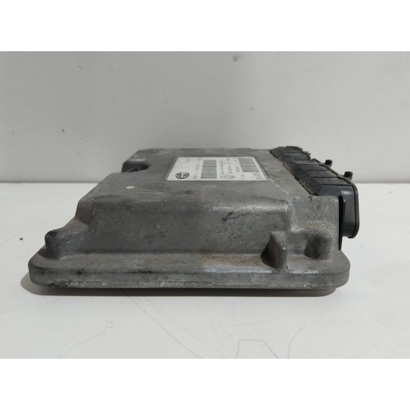 Recambio de centralita motor uce para fiat seicento / 600 (187_) 0.9 (187axa, 187axa1a) referencia OEM IAM 55187372  