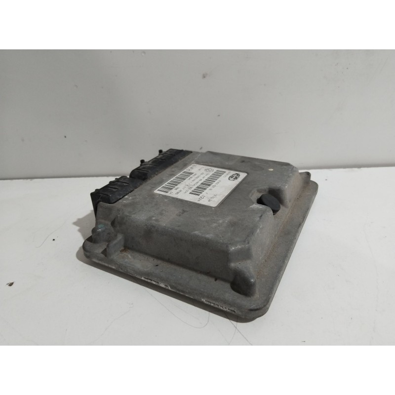 Recambio de centralita motor uce para fiat seicento / 600 (187_) 0.9 (187axa, 187axa1a) referencia OEM IAM 55187372  