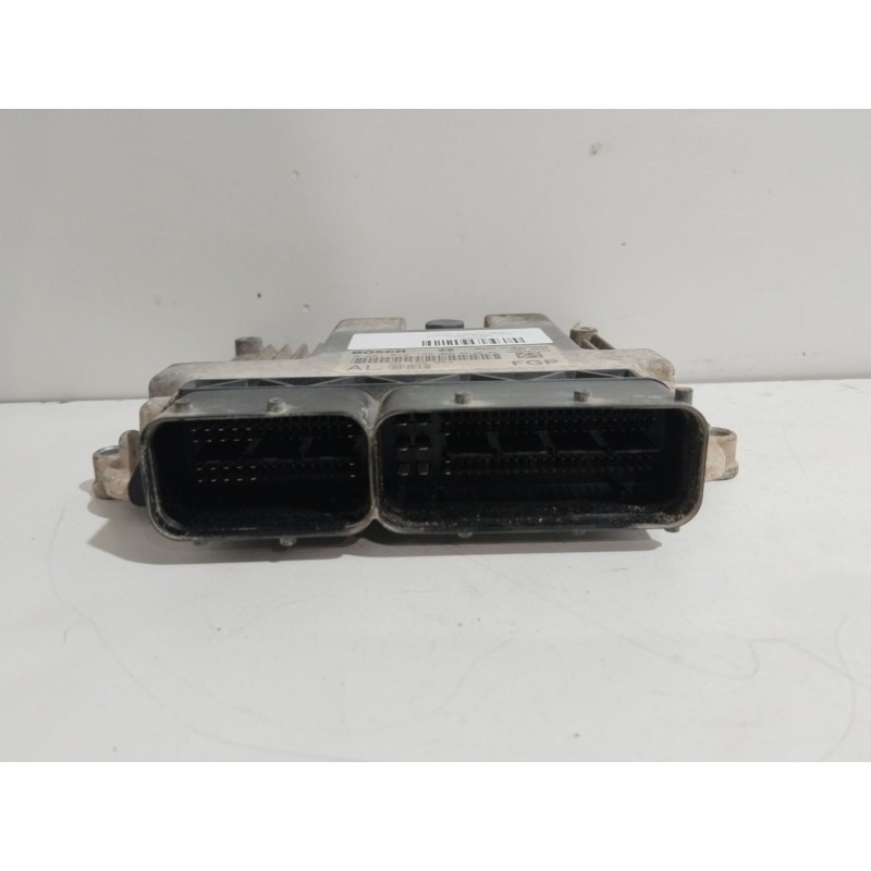 Recambio de centralita motor uce para opel astra h (a04) 1.9 cdti (l48) referencia OEM IAM 0281012122  