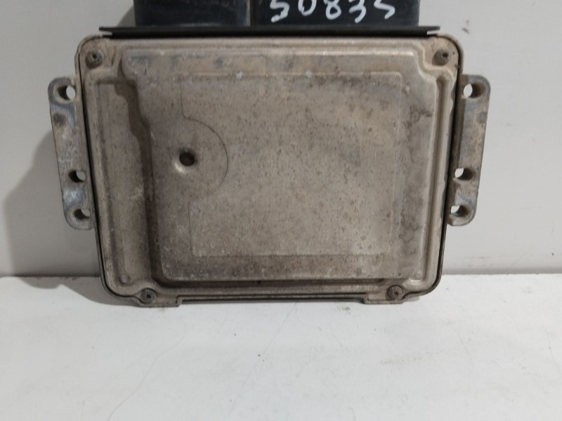 Recambio de centralita motor uce para opel astra h (a04) 1.9 cdti (l48) referencia OEM IAM 0281012122  