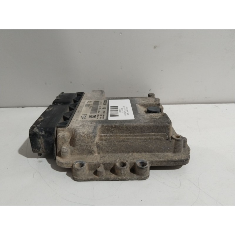 Recambio de centralita motor uce para opel astra h (a04) 1.9 cdti (l48) referencia OEM IAM 0281012122  