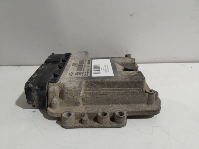 Recambio de centralita motor uce para opel astra h (a04) 1.9 cdti (l48) referencia OEM IAM 0281012122  