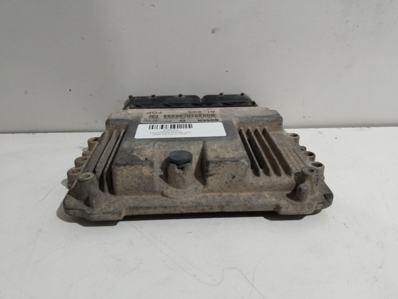 Recambio de centralita motor uce para opel astra h (a04) 1.9 cdti (l48) referencia OEM IAM 0281012122  