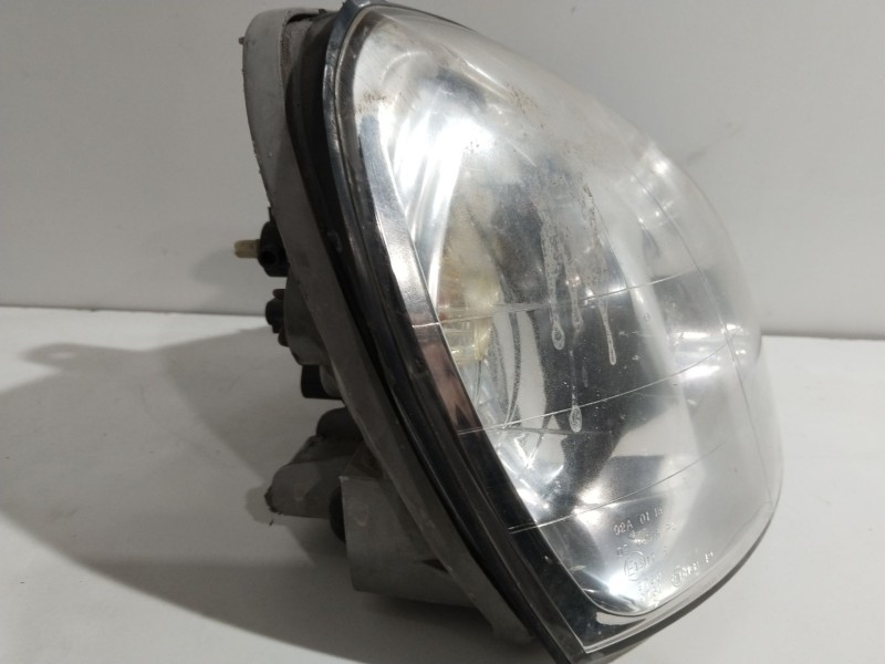 Recambio de faro derecho para hyundai santa fé i (sm) 2.4 16v referencia OEM IAM 9210226025  