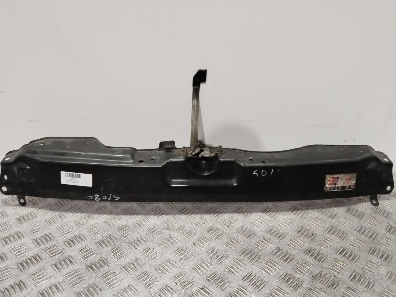 Recambio de travesaño superior para citroën xsara (n1) 1.6 16v referencia OEM IAM 367637B  