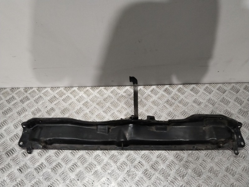 Recambio de travesaño superior para citroën xsara (n1) 1.6 16v referencia OEM IAM 367637B  