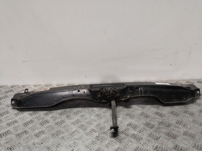 Recambio de travesaño superior para citroën xsara (n1) 1.6 16v referencia OEM IAM 367637B  